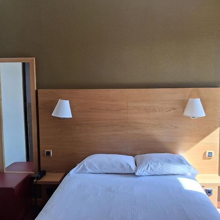Hotel Tour Maje Rodez Kültér fotó