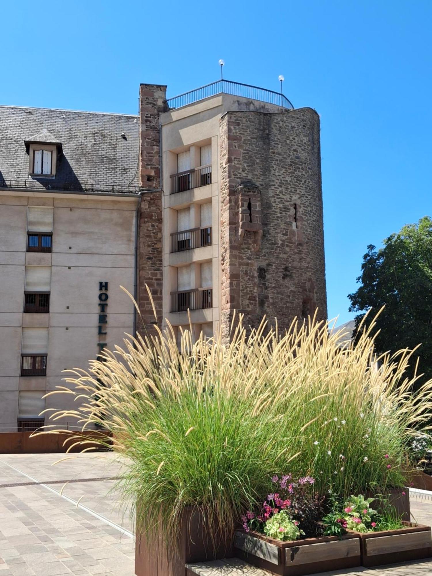 Hotel Tour Maje Rodez Kültér fotó